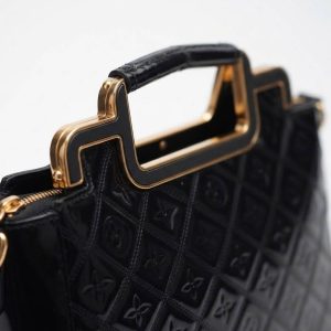 کیف دستی زنانه طرح لوزی گل‌دار براق
